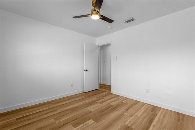 Building Photo - 306 Bardfield Ave