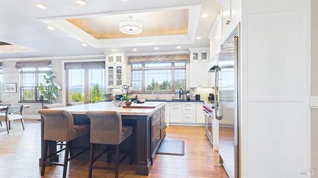 Building Photo - 3225 W Dry Creek Rd