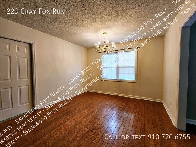Building Photo - 223 Gray Fox Run