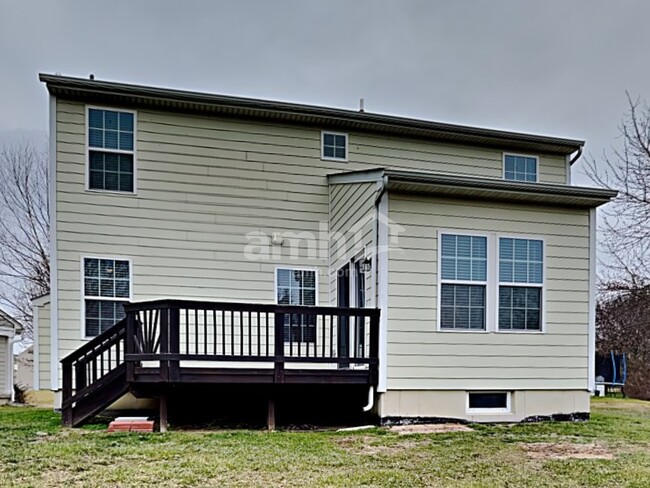 Building Photo - 156 Haverstraw Pl