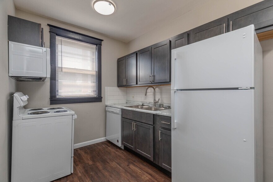 Building Photo - 4214 Neosho St