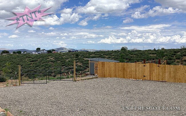 Building Photo - Home in Dewey Humboldt ~ HOLD