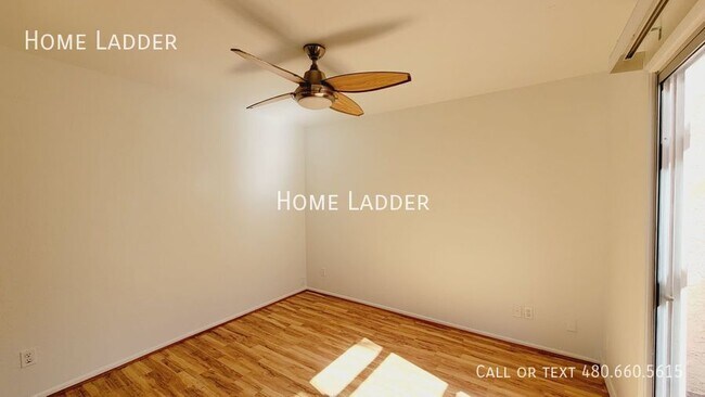 Building Photo - Spacious Townhouse in Tempe!