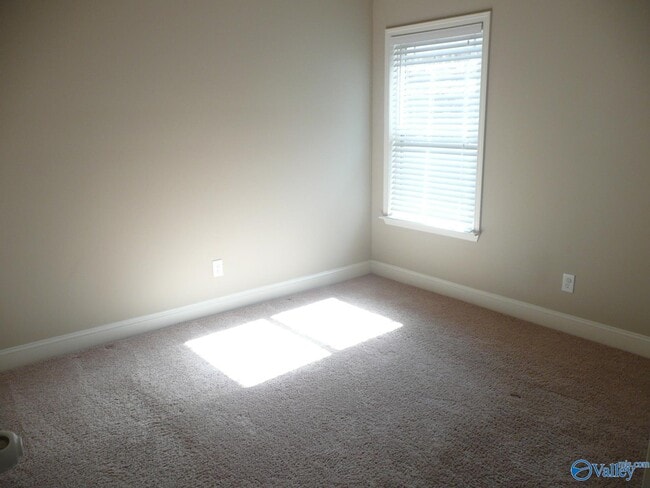 Building Photo - 267 New Bristol Ln