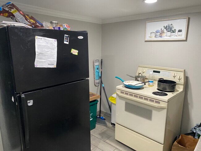 Kitchen - 12 Creswell Rd