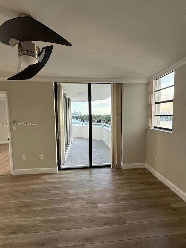 Building Photo - 6820 Indian Creek Dr