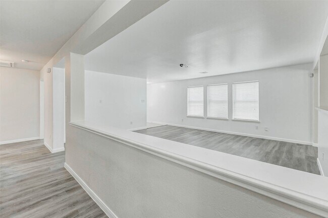 Building Photo - 7027 Parkford Meadow Dr