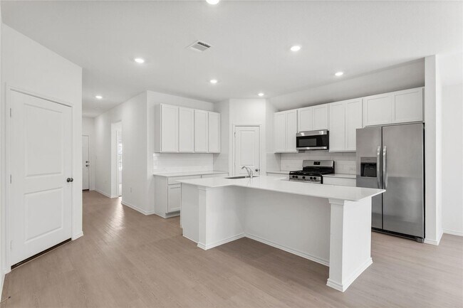 Building Photo - 117 Imola St