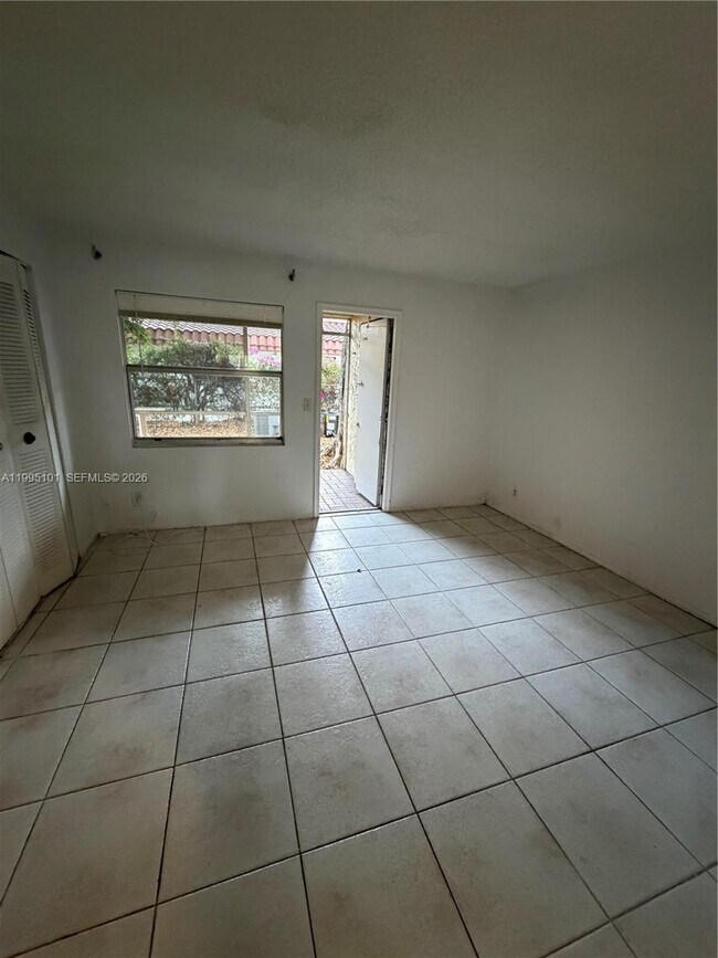 Building Photo - 8604 NW 35th St