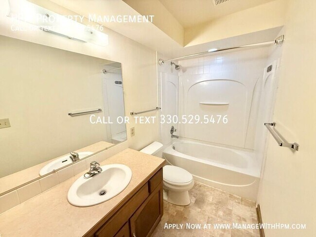 Building Photo - 2379 Ashdale St NW