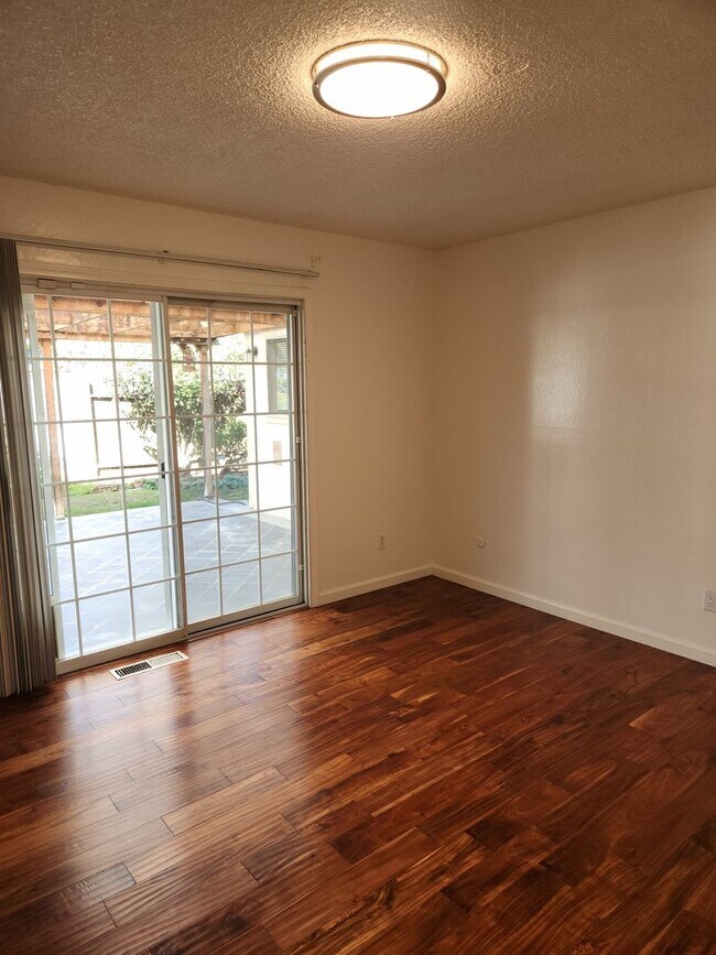 Building Photo - 3 Bedroom 2 Bathroom Single Family home in Rincon Valley with A/C and RV parking