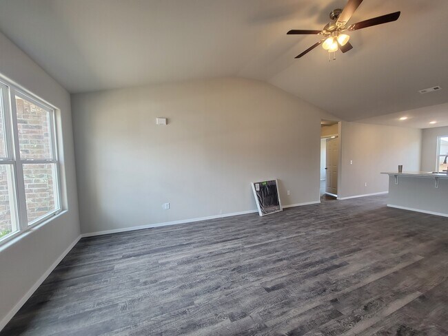 Building Photo - 1741 Hermitage Dr