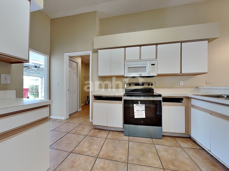 Building Photo - 4426 Country Hills Blvd