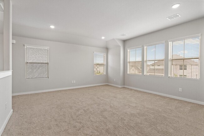 Building Photo - 2010 Sandpiper Wy