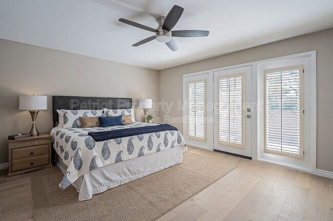 Building Photo - 10527 E Fanfol Ln