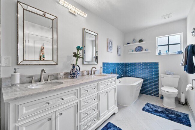 Building Photo - 7916 Coral Pointe Dr