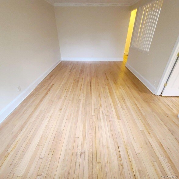 Building Photo - 72-38 Yellowstone Blvd