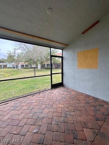 Building Photo - 14732 Sutherland Ave