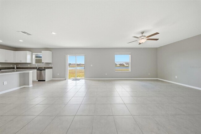 Building Photo - 15617 Charr Island St