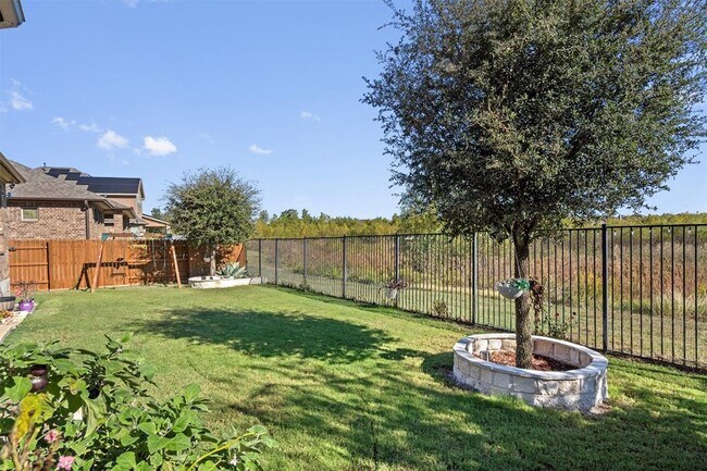 Building Photo - 3367 Vasquez Pl