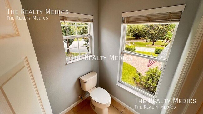 Building Photo - 10319 Willow Ridge Loop