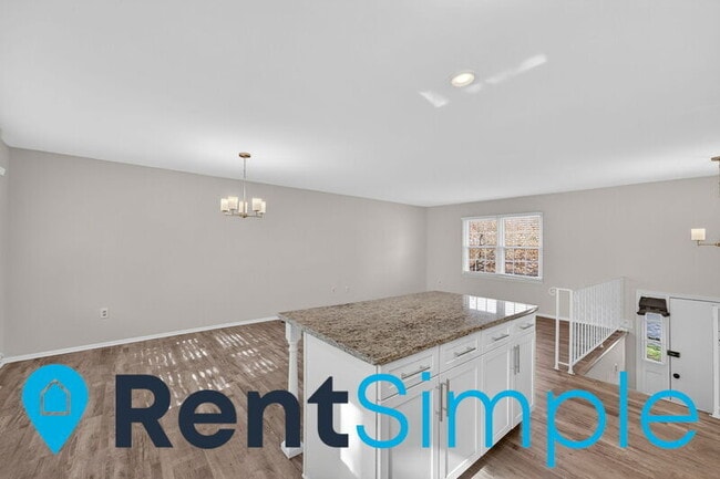 Building Photo - 12035 Stuart Ridge Dr