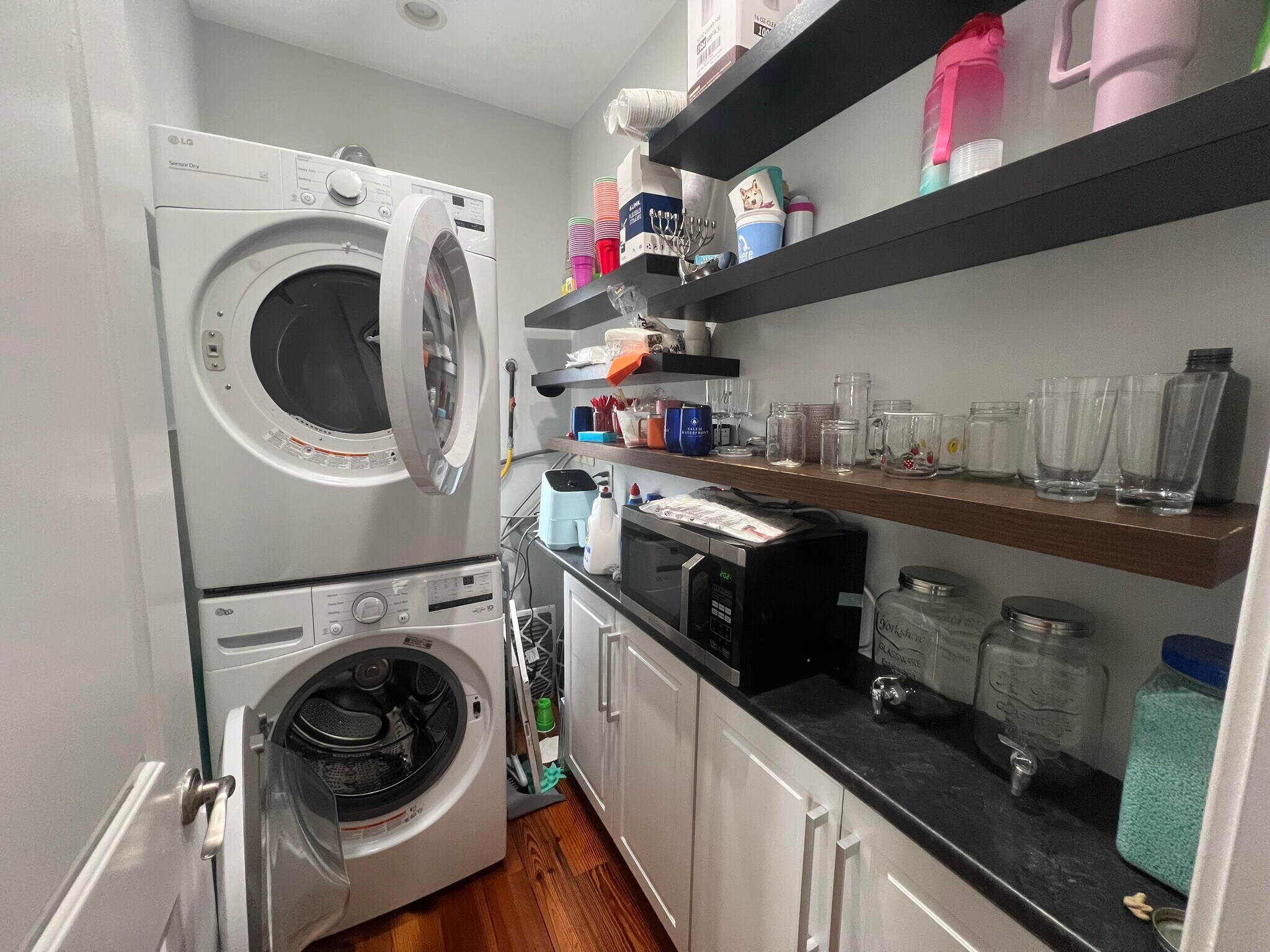 Building Photo - 733 E 3rd St