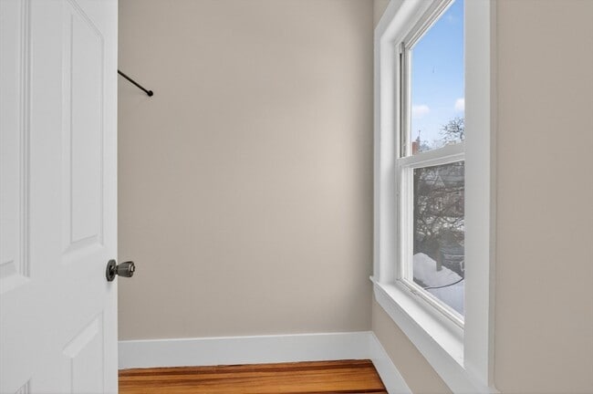 Building Photo - 49 Springvale Ave