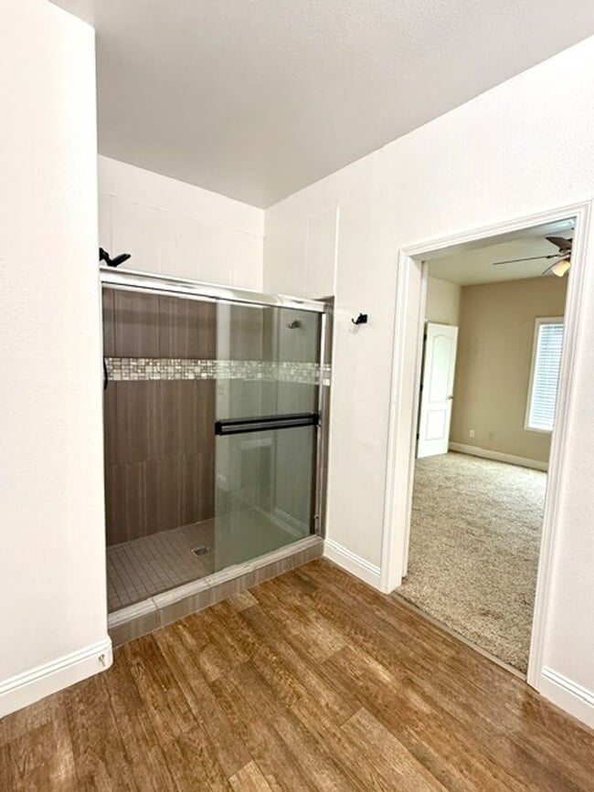 Building Photo - 3 Bedroom 2 Bath Home Available Soon!