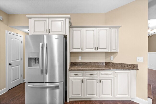 Building Photo - 3176 Porter Hills Dr