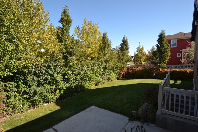 Building Photo - Stunning 6 bedroom 3 bathroom home in Daybreak South Jordan!!!