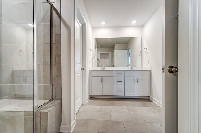 Building Photo - Move-in Ready 3 Bedroom in Mint Hill!