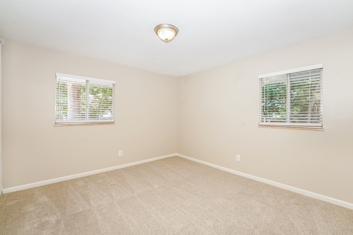 Building Photo - 916 Northern Oaks Terrace