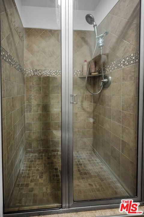 Building Photo - 5334 Lindley Ave