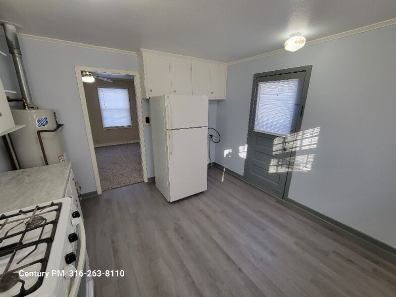 Building Photo - 4011 E Whitney Ln