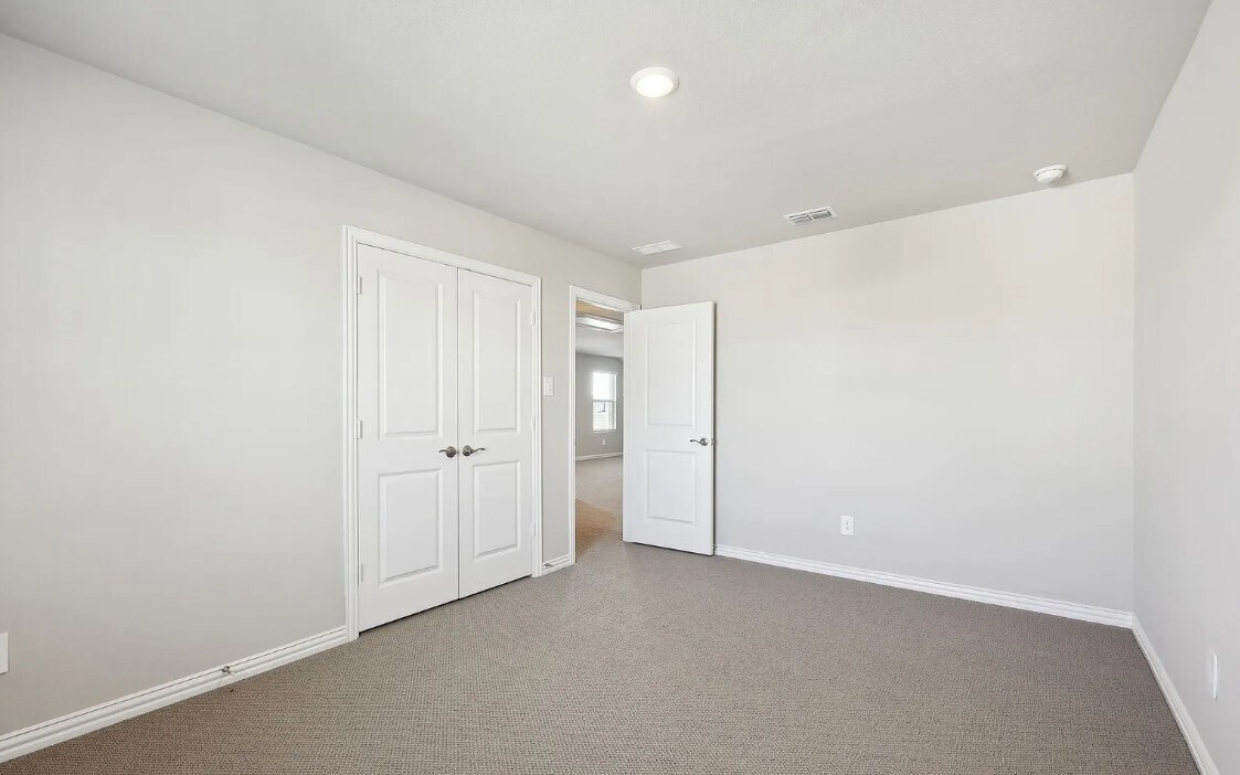 Building Photo - 510 Blanton St