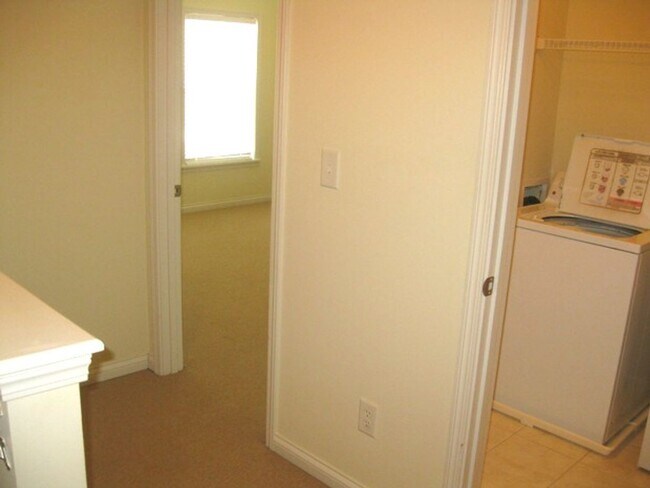 Building Photo - 1145 Appian Crossing Way