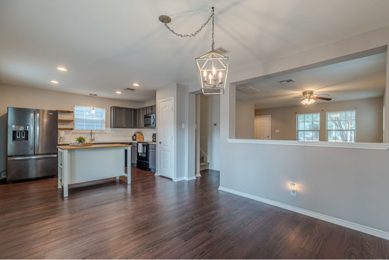 Building Photo - 403 McGarity