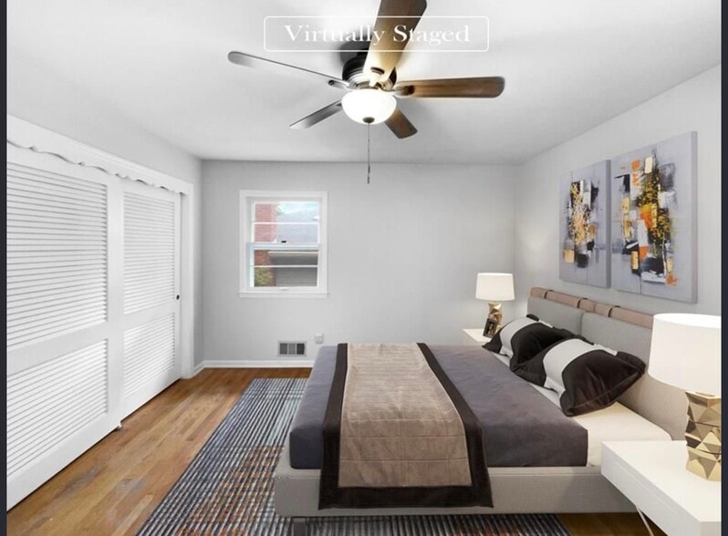 Building Photo - 119 W 104th Ter