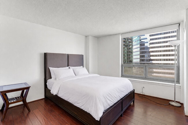 Building Photo - 440 N Wabash Ave