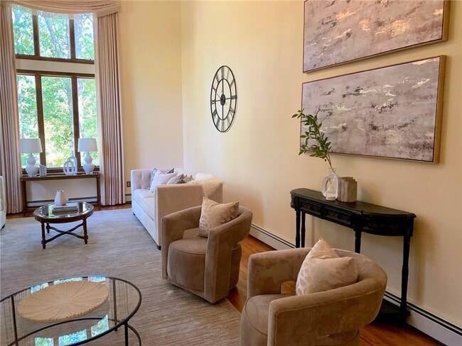 Building Photo - 48 St George Ct