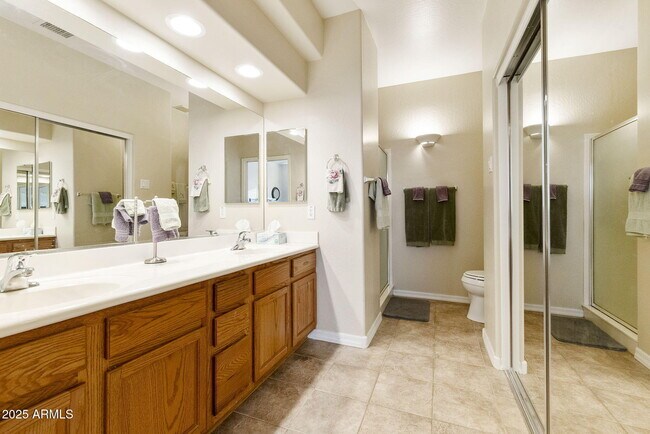 Building Photo - 4202 E Broadway Rd