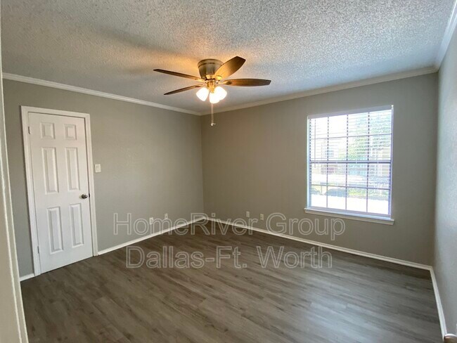 Building Photo - 4748 Old Bent Tree Ln