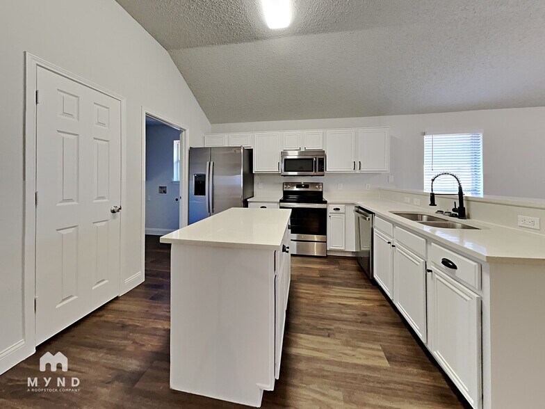 Building Photo - 3978 Sarasota Springs Dr