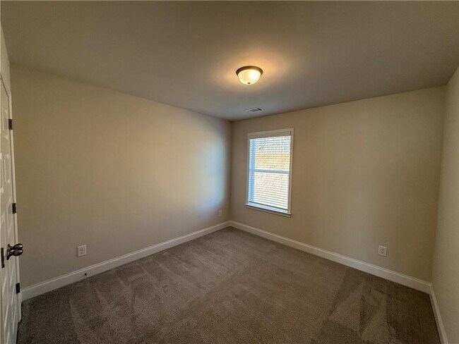 Building Photo - 7327 Rocklin Ln