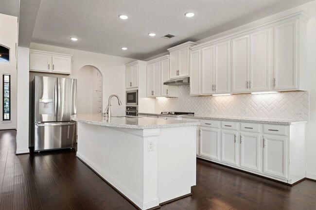 Building Photo - 4055 Woodland Meadow Dr