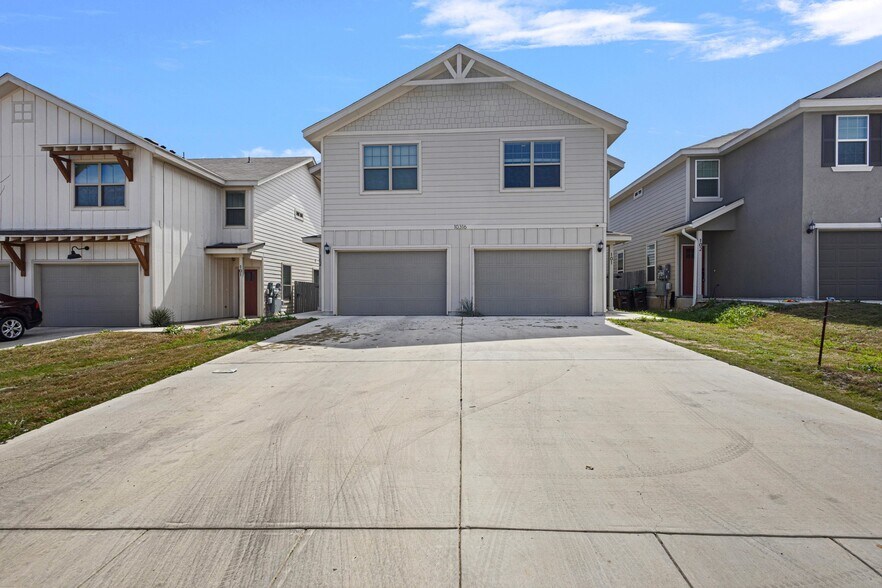 Building Photo - 10303 Candlewood Wy