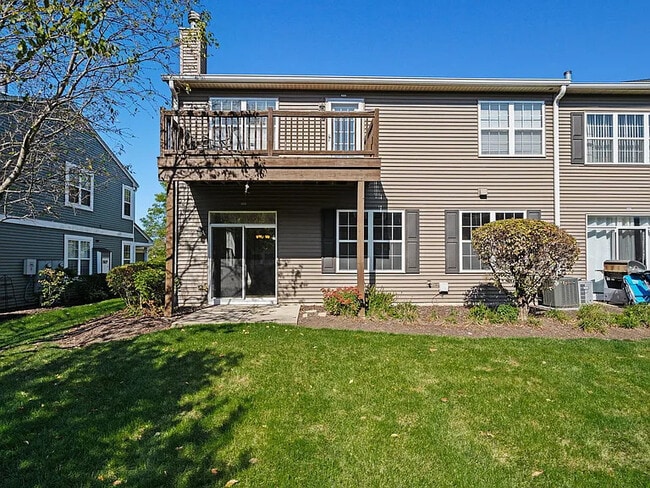 Building Photo - 2568 Golf Ridge Cir