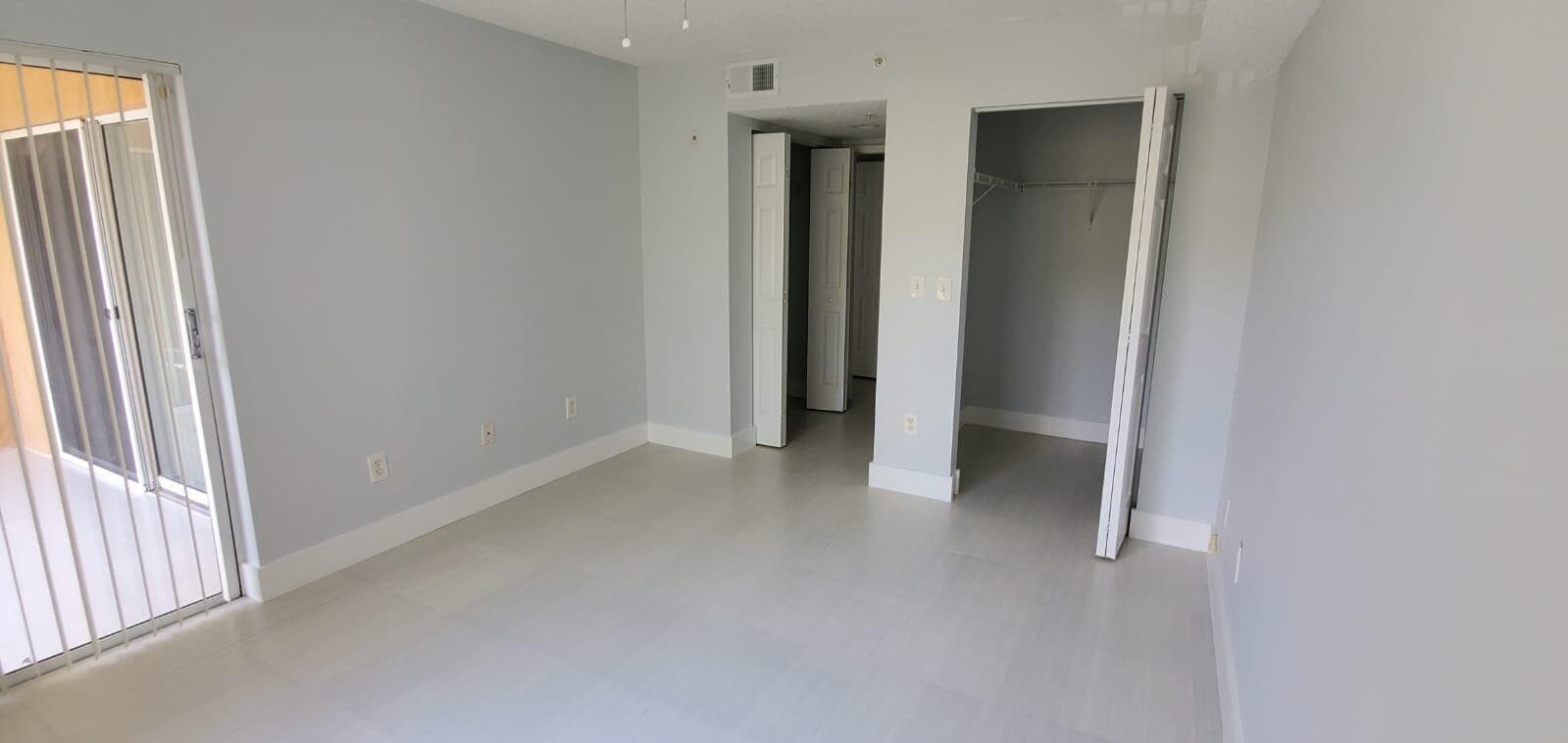Building Photo - 1830 Florida Club Cir