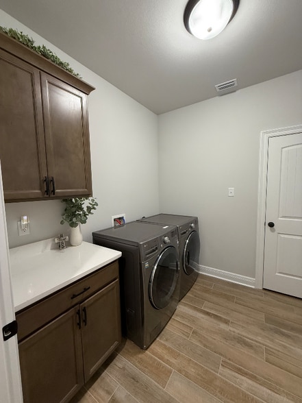 Building Photo - 184 Bon Ami Dr